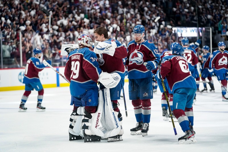 L'Avalanche bat à nouveau les Oilers