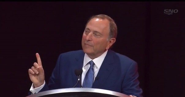 Gary Bettman s'est follement amusé lors de l'annonce des échanges du Canadien