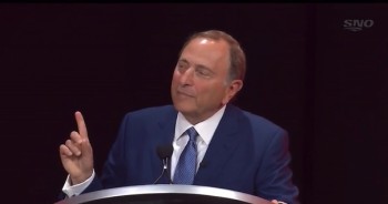 Gary Bettman s'est follement amusé lors de l'annonce des échanges du Canadien