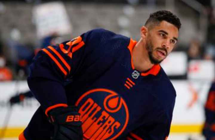 Evander Kane prolonge avec les Oilers