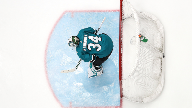 Deux gardiens prolongés en NHL