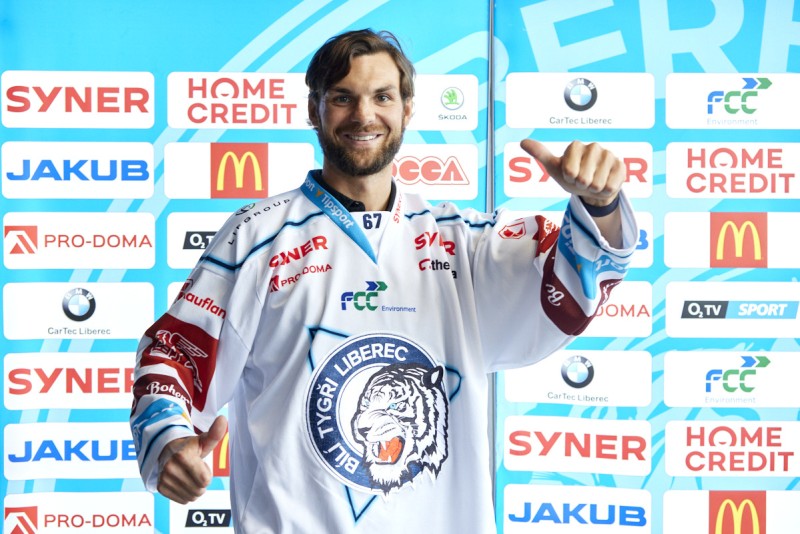 Michael Frolík revient sur son bref passage à Lausanne et les patinoires suisses... trop larges