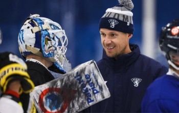 Pekka Rinne entrainera la relève des gardiens finlandais