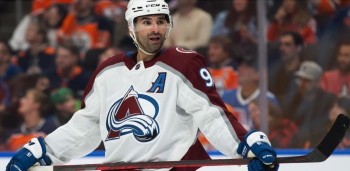 Les Islanders ont offert un long contrat à Nazem Kadri