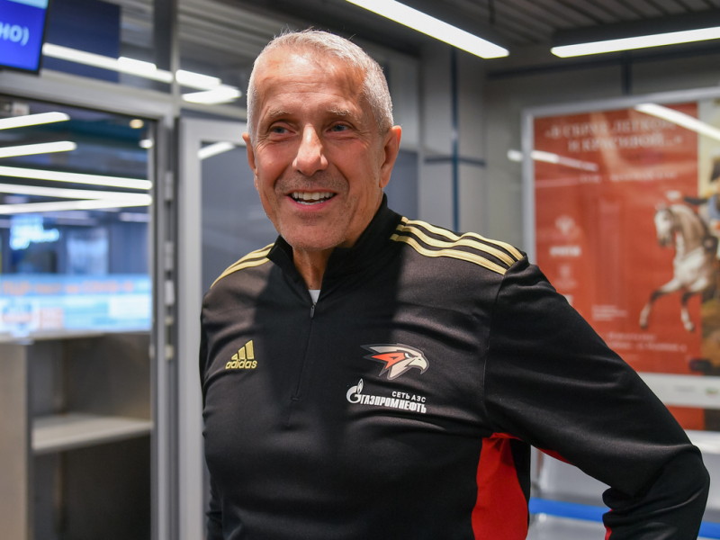 Bob Hartley wird weiterhin in Russland arbeiten