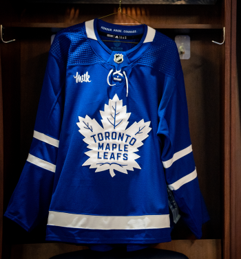 Les Leafs auront un partenaire original sur leur maillot