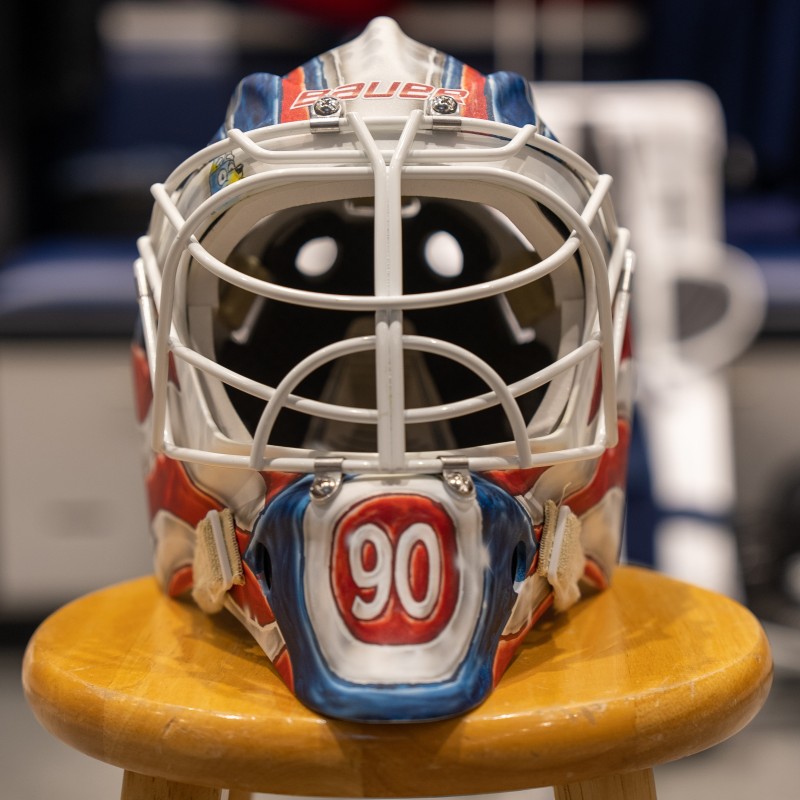 Die neue Maske von Elvis Merzlikins