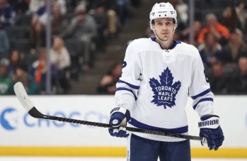 Denis Malgin sollte die Saison in der NHL beginnen