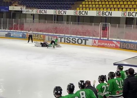 Un bien bel arrêt dans le championnat U17 top