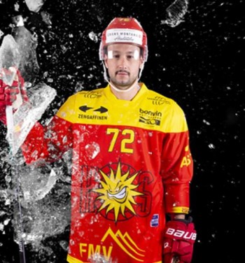 Francis Perron sort sur blessure