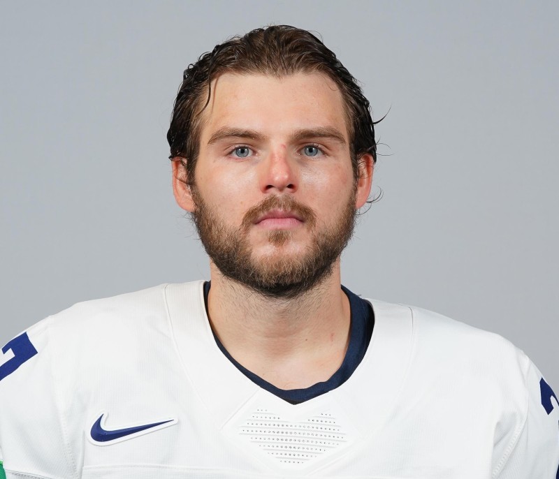 Alex Galchenyuk patinera en AHL