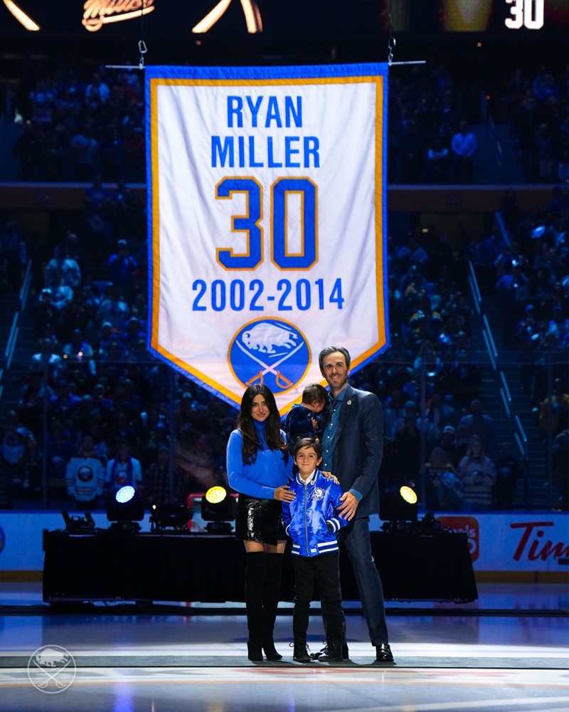 Le maillot de Ryan Miller retiré par les Sabres