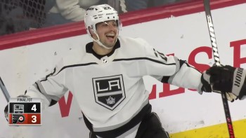 Kevin Fiala joue les héros en prolongation, Timo Meier marque encore, victoires pour les Devils, les Predators et les Red Wings