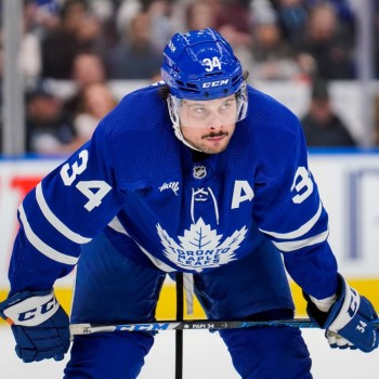 Auston Matthews sur la touche pour trois semaines