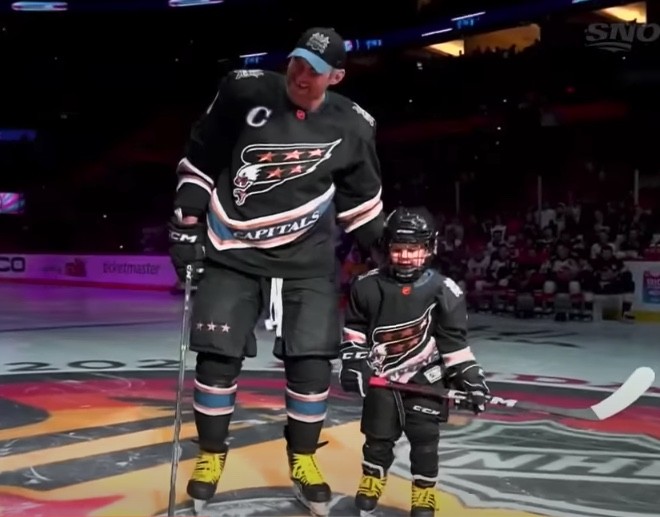 Dominik Hasek s'en prend à Gary Bettman et Alex Ovechkin