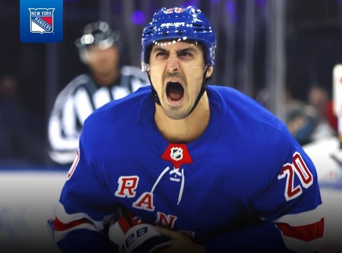 Chris Kreider égale une marque de Mark Messier