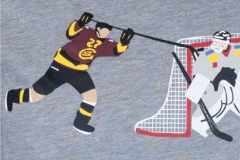 Le airhook de Thomas Déruns immortalisé sur un t-shirt