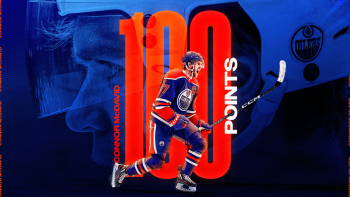 Connor McDavid marque son 100e point de la saison et approche des 800 points en carrière