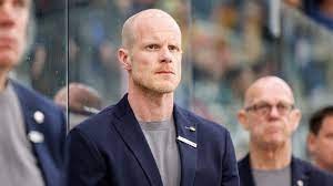 Toni Söderholm wird in der nächsten Saison möglicherweise nicht mehr hinter der Berner Bank sitzen.