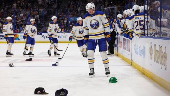 Un hattrick pour Tage Thompson