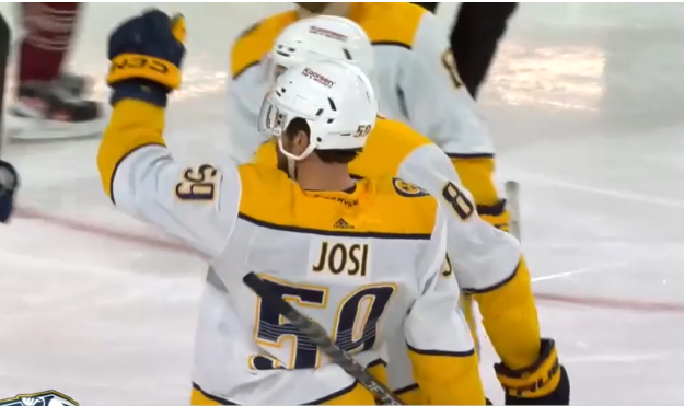 Un doublé, trois points et une première étoile pour Roman Josi