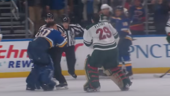 Jordan Binnington et Marc-Andre Fleury tout proche du combat