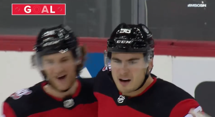 Timo Meier et Nico Hischier combinent pour quatre points, mais défaite pour les Devils
