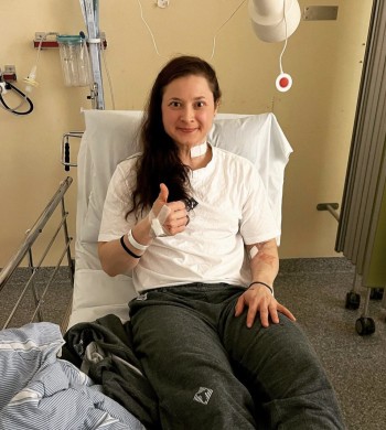 Jenni Hiirikoski donne des nouvelles rassurantes après avoir frôlé le drame avec une coupure au cou