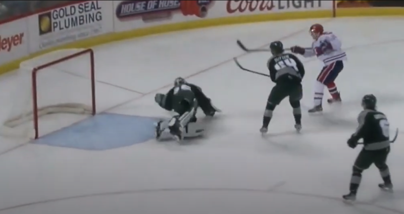 Tim Metzger nous sort encore un arrêt sorti de nulle part