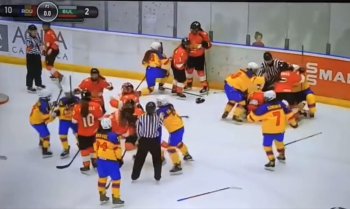 554 minutes de pénalités décernées dans un match de hockey aux Mondiaux féminins