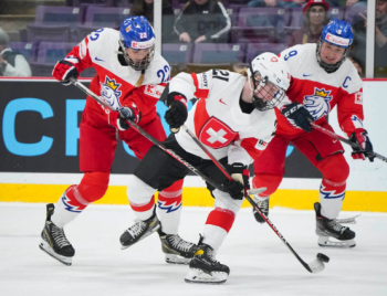 Mondiaux féminins : la Suisse s'incline face à la République tchèque mais fait une bonne affaire