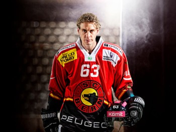 Tyler Ennis quitte lui également le CP Berne