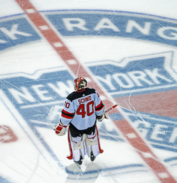 Akira Schmid könnte sich schon heute Abend in die NHL-Tabellen eintragen