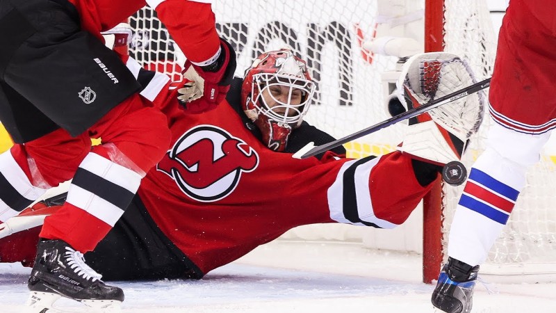 Quelques un des arrêts d'Akira Schmid et interview d'après-match