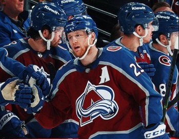 Moins de matchs nécessaires pour atteindre les 100 points en play-offs