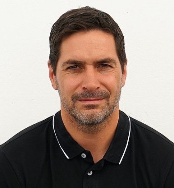 Michael Neininger à nouveau derrière un banc