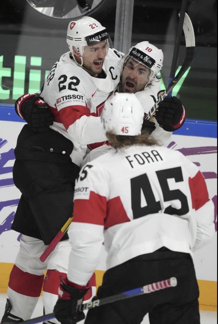 Andres Ambühl signe autre record en équipe nationale