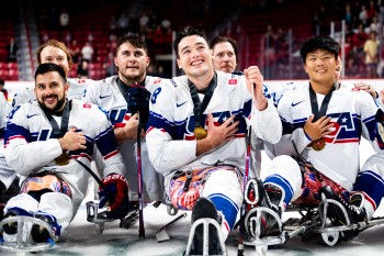 Les Etats-Unis remportent les Mondiaux de para hockey