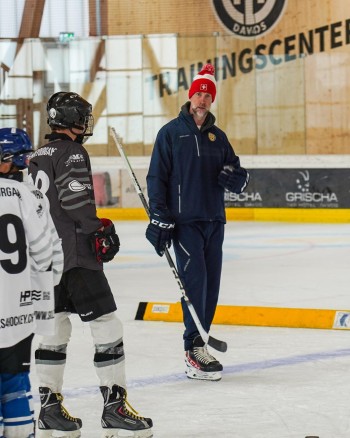 Joe Thornton se rapproche un peu plus du HC Davos