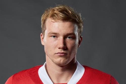 Rihards Puide avec les Rockets