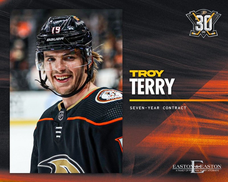 Un contrat de 7 ans pour Troy Terry