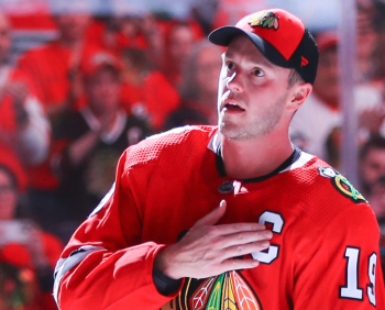 Jonathan Toews prend congé des fans de Chicago dans un joli texte