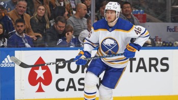 Les Ducks acquièrent le défenseur Lyubushkin de Buffalo