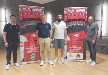 L'EV Zoug et le EHC Viège/Valais-Wallis Future une nouvelle fois couronnés meilleures organisations pour la relève