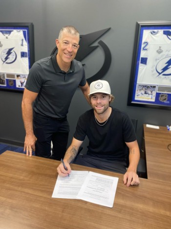 Un contrat anticipé de huit ans pour Brandon Hagel