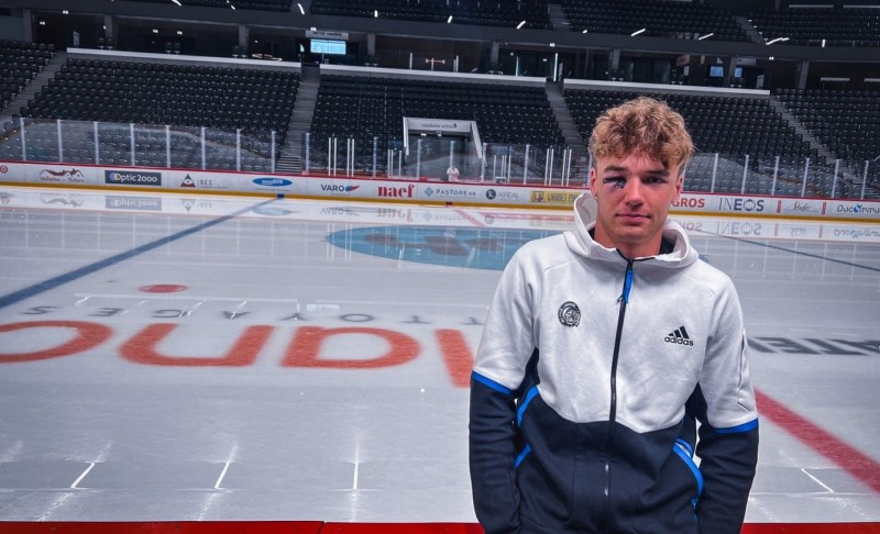 Un accident peu commun pour le gardien de Liberec  face à Ambri