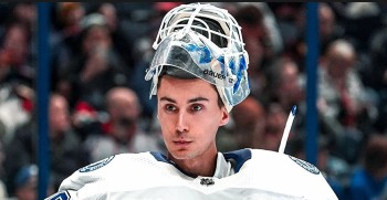 Plus long laps de temps pour un gardien entre son repêchage et sa première victoire