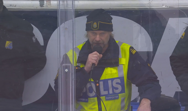 Un match se termine à huis clos après l'évacuation du public