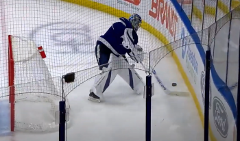 Andrei Vasilevskiy bousille son blanchissage