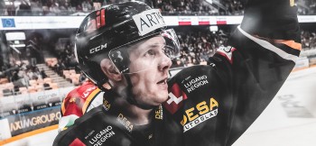 Arttu Ruotsalainen blessé avec la Finlande